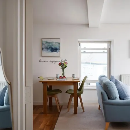 Apartment Apres Sleeps 4 *