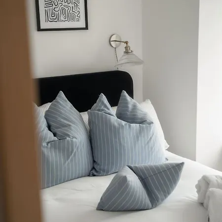 Apres Sleeps 4 Apartment *
