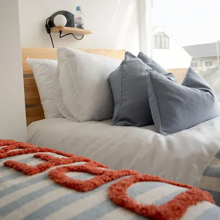 Apres Sleeps 4 Apartment *